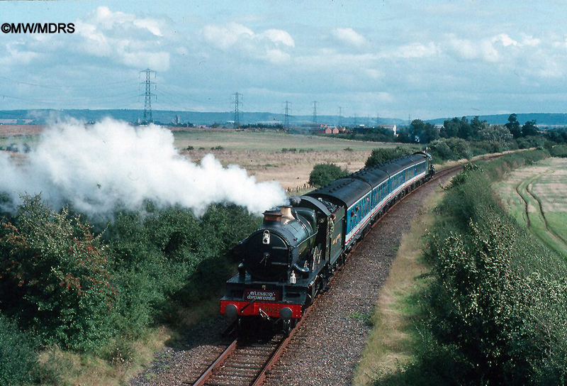 5029 near Waddesdon (Mike Walker)
